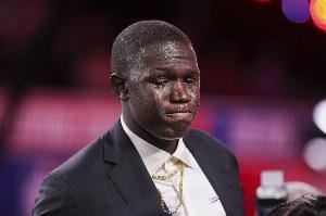 拓记：猛龙原计划第9顺位选马卢阿奇 结果他1v1被杨瀚森压制了